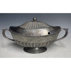 Antique Victorian Quadruple Plated Silver Plate Lidded Sugar Tureen Dish Meriden